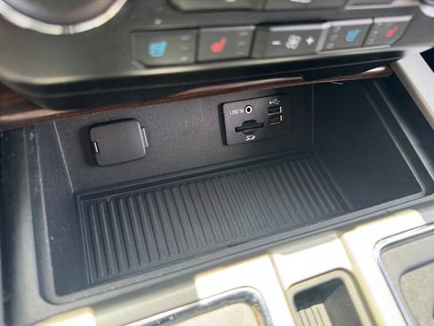 Used 2015 Ford F150 Lariat w/ Equipment Group 501A Mid AWD/4WD image 21