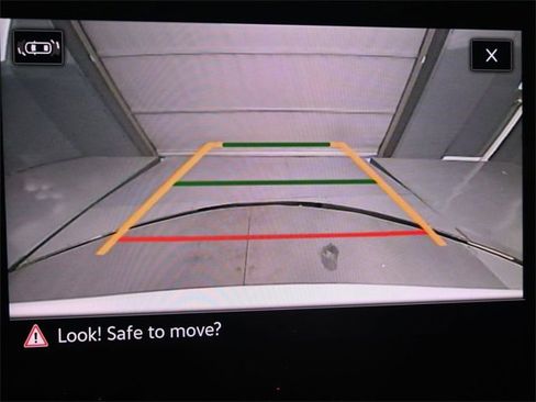 New 2025 Volkswagen Taos SE image 32