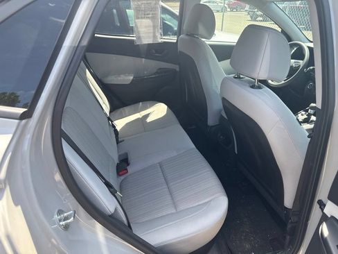 Used 2023 Hyundai Kona SEL w/ Cargo Package FWD image 5