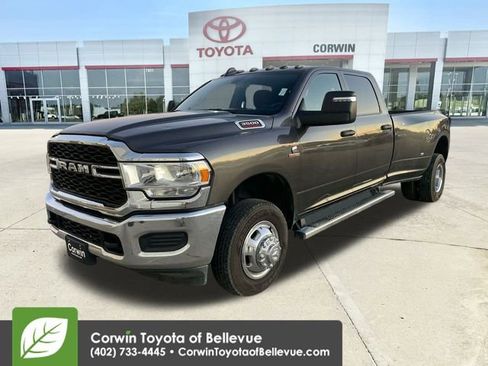 Used 2024 RAM 3500 Tradesman w/ Chrome Appearance Group image 4