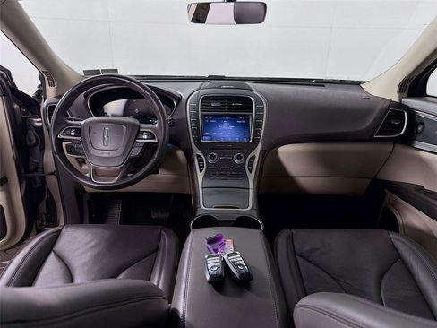 Used 2020 Lincoln Nautilus Reserve w/ Equipment Group 201A image 22