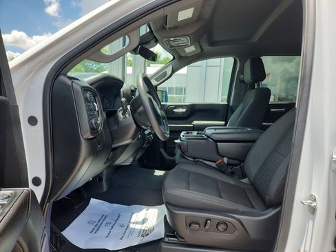 Certified 2024 Chevrolet Silverado 1500 Custom image 5