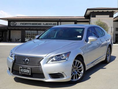 Used 2017 Lexus LS 460 w/ Comfort Package