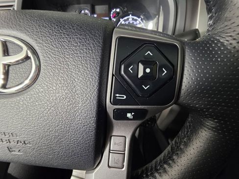Used 2023 Toyota 4Runner SR5 Premium w/ Moonroof Package RWD image 23