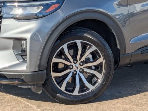 Used 2025 Ford Explorer ST-Line image 24
