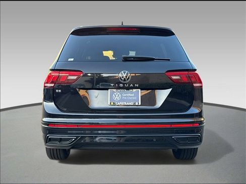 Certified 2022 Volkswagen Tiguan SE R-Line image 5