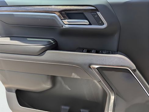 New 2026 GMC Sierra 1500 Elevation image 11