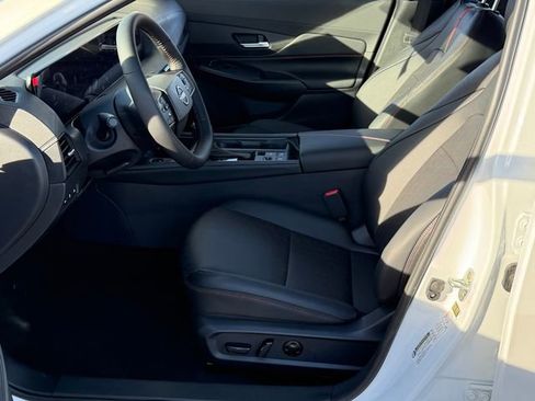 New 2026 Nissan Sentra SR FWD image 21