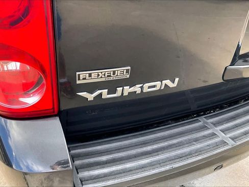 Used 2012 GMC Yukon SLE w/ Convenience Package image 28