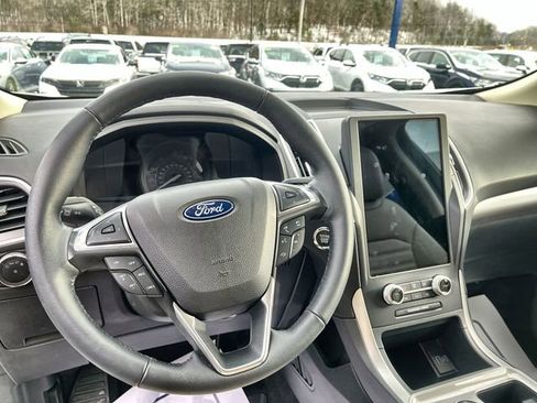 Used 2024 Ford Edge SEL w/ Convenience Package image 13