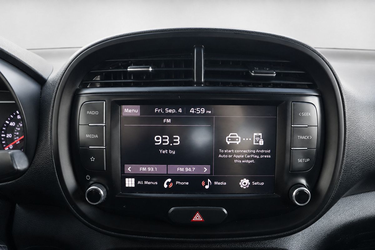 Used 2022 Kia Soul LX w/ Technology Package FWD image 32