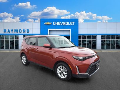 Used 2023 Kia Soul LX w/ LX Technology Package
