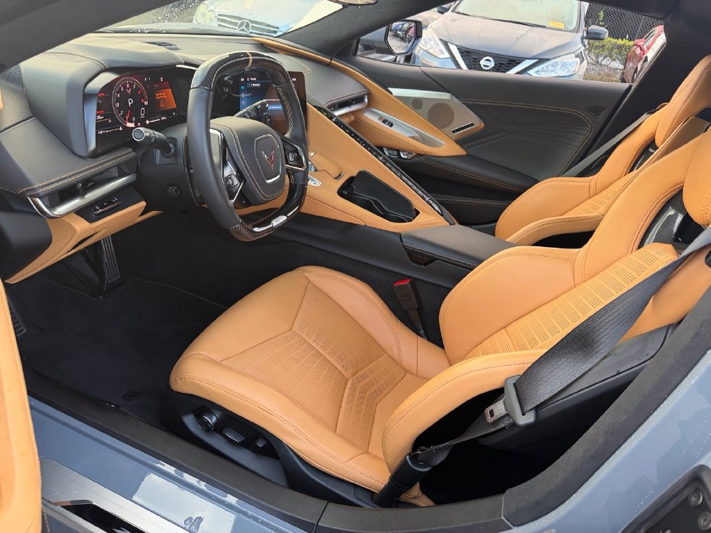 Used 2024 Chevrolet Corvette Z06 RWD image 12