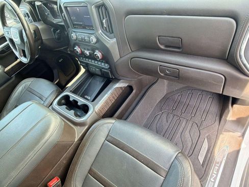 Used 2023 GMC Sierra 2500 Denali w/ Denali Ultimate Package AWD/4WD image 32