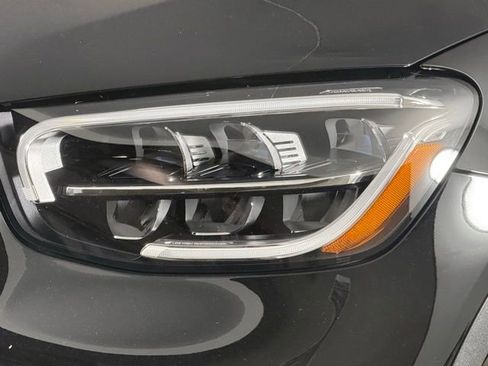 Used 2023 Mercedes-Benz GLC 300 4MATIC Coupe image 11