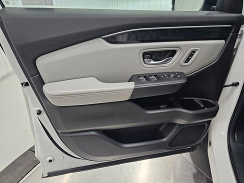 Certified 2024 Honda Pilot Elite image 28