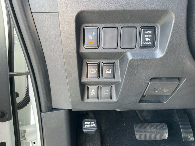 Used 2022 Nissan Frontier PRO-4X AWD/4WD image 25