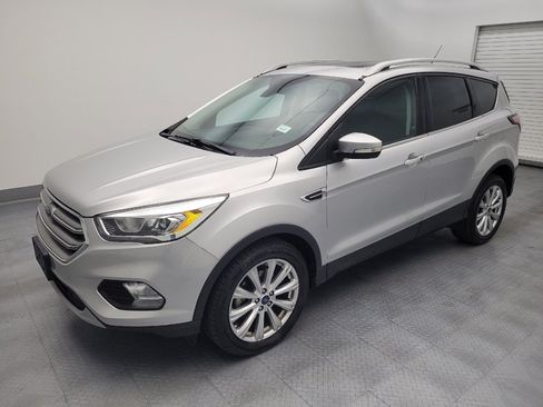 Used 2017 Ford Escape Titanium FWD image 2