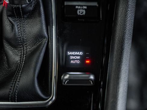 New 2026 Jeep Compass Latitude image 24