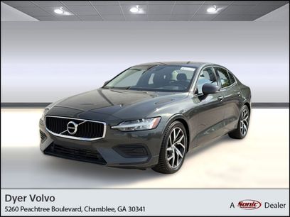 Used 2019 Volvo S60 T6 Momentum w/ Premium Package