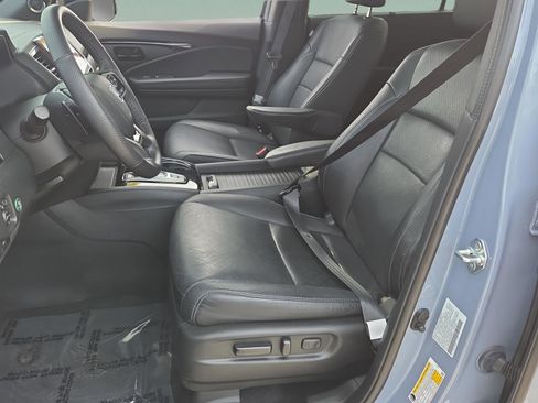 Used 2023 Honda Passport Elite image 9