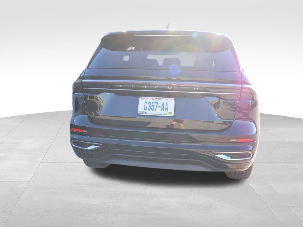 Used 2024 Lincoln Nautilus Reserve w/ Equipment Group 202A AWD/4WD image 18