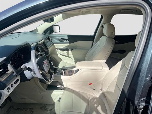 Used 2020 GMC Acadia Denali w/ Denali Ultimate Package image 22