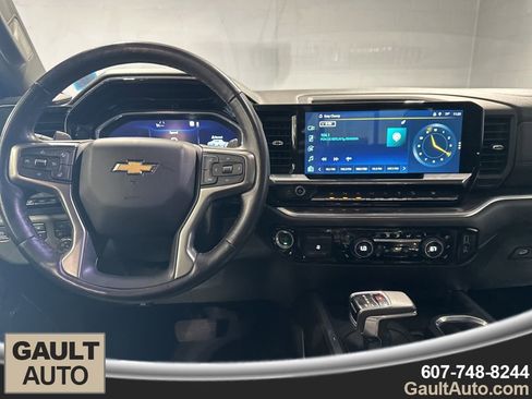 Used 2022 Chevrolet Silverado 1500 LTZ w/ Technology Package image 8