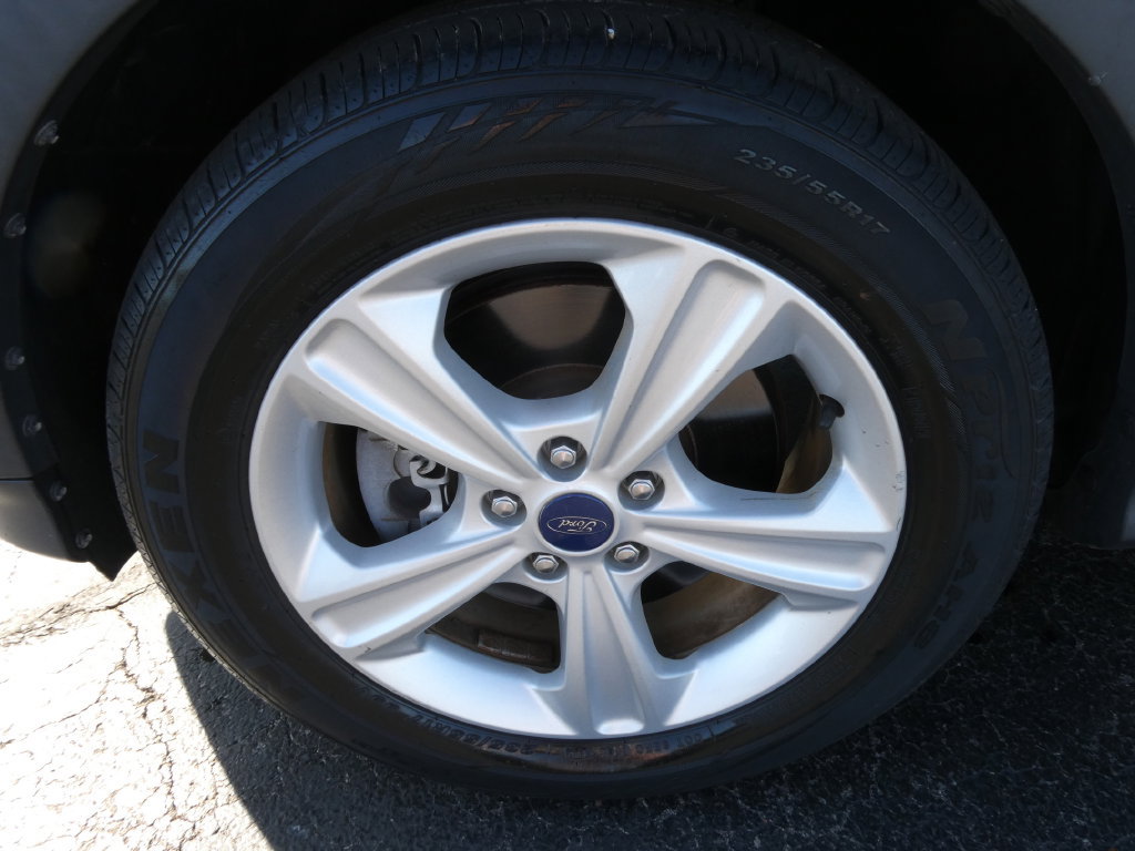 Used 2016 Ford Escape SE AWD/4WD image 10