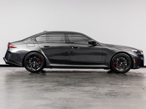 Used 2026 BMW M5 w/ Executive Package AWD/4WD image 20