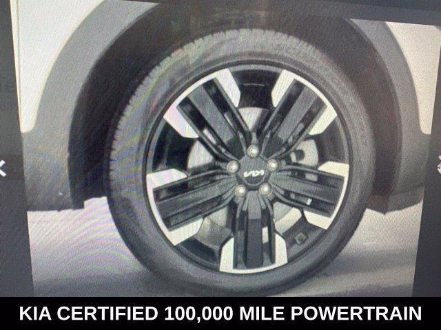 Certified 2024 Kia Telluride SX FWD image 9