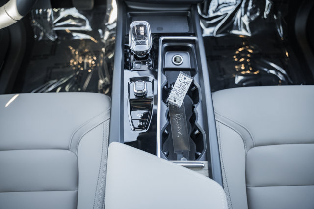 New 2027 Volvo XC60 T8 Plus AWD/4WD image 27