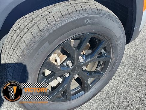 Certified 2024 Jeep Grand Cherokee Altitude image 13