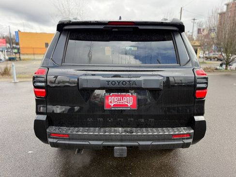 New 2026 Toyota 4Runner SR5 image 9