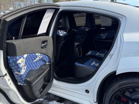 Used 2022 Dodge Charger Scat Pack image 3