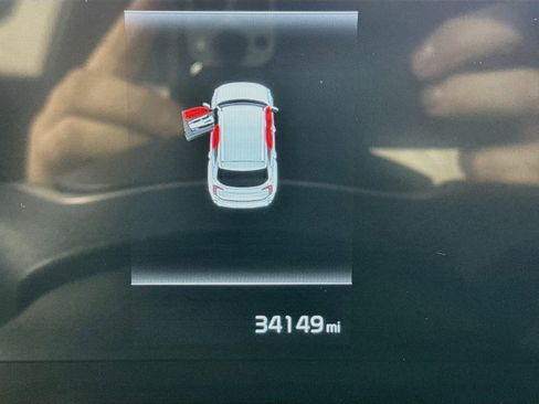 Used 2025 Kia Telluride S image 17