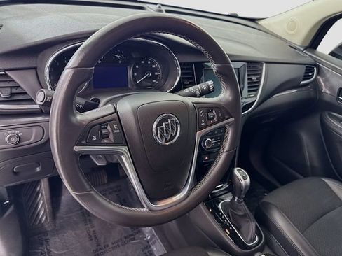 Used 2022 Buick Encore Preferred w/ Safety Package image 9