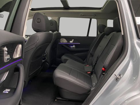 New 2026 Mercedes-Benz GLS 450 4MATIC image 32