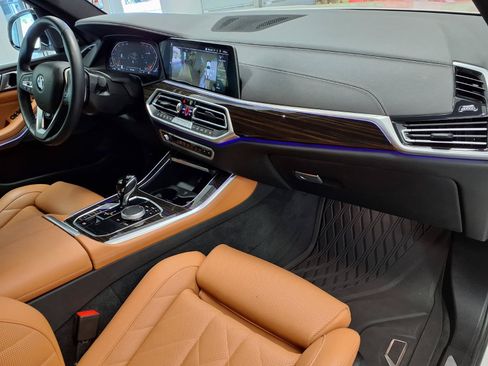 Used 2023 BMW X5 xDrive40i w/ Parking Assistance Package AWD/4WD image 9