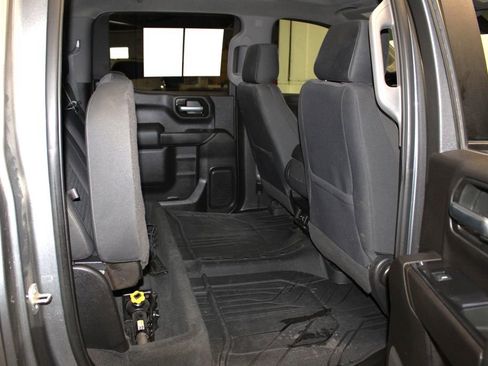 Used 2020 Chevrolet Silverado 1500 LT w/ All-Star Edition image 33