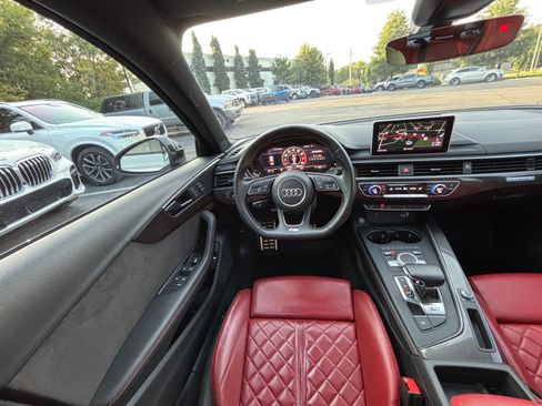 Used 2019 Audi S4 Premium Plus w/ Premium Plus Package AWD/4WD image 28