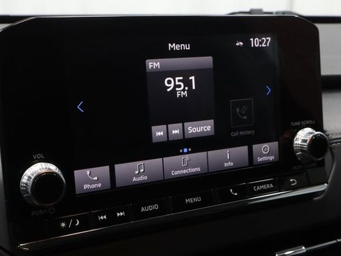 Used 2022 Mitsubishi Outlander ES image 2