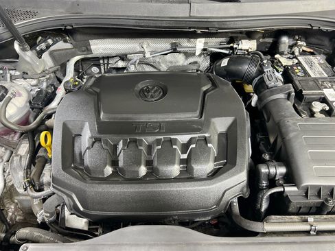 Used 2022 Volkswagen Tiguan SE image 28