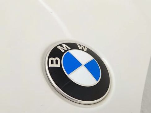 Used 2024 BMW X5 sDrive40i w/ Premium Package RWD image 32