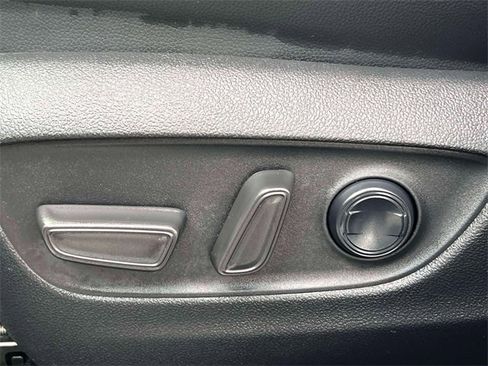 Certified 2025 Toyota Highlander XSE image 23