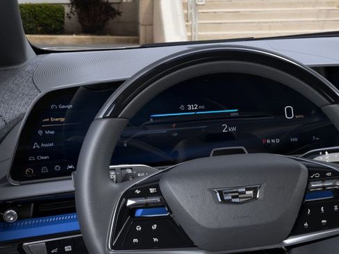 New 2026 Cadillac Optiq Luxury 1 image 18