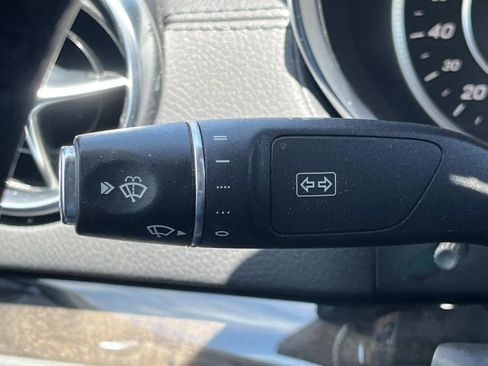 Used 2017 Mercedes-Benz SL 450 image 37