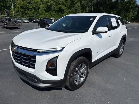 Used 2026 Chevrolet Equinox LT FWD image 1