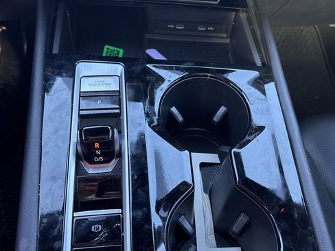 Used 2024 Volkswagen Atlas Cross Sport SEL R-Line image 16