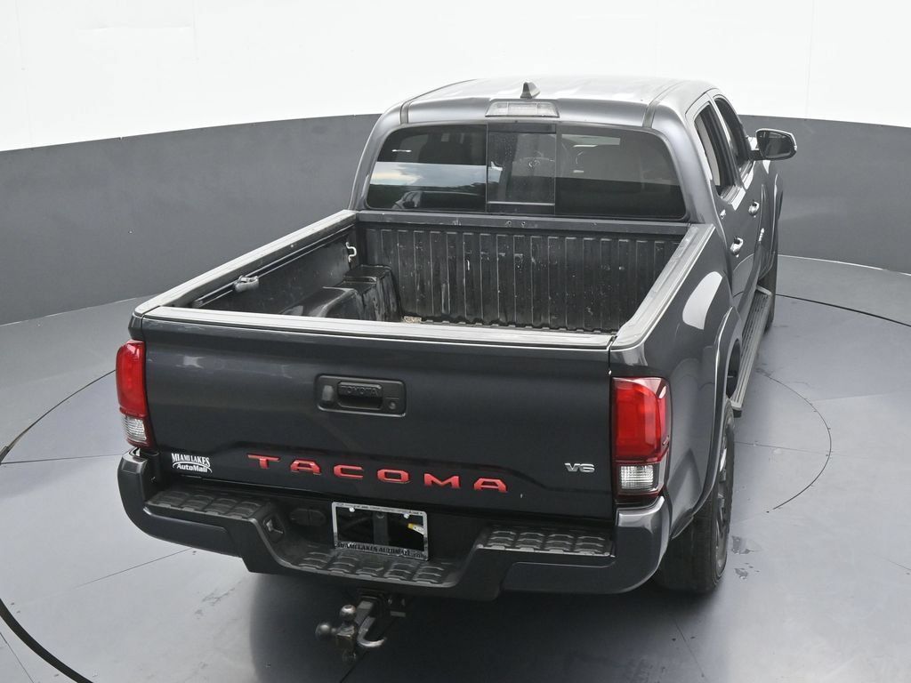 Used 2022 Toyota Tacoma SR5 w/ Technology Package RWD image 51